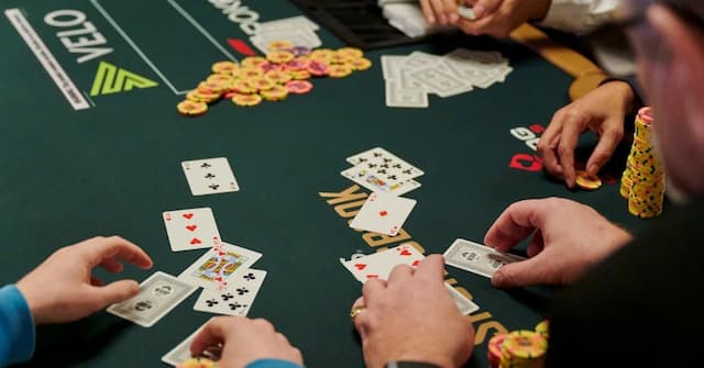 Cách Chơi Rút Bài Poker- Chiến Thuật Hiệu Quả Cho Người Mới Bắt Đầu Cách Chơi Rút Bài Poker- Chiến Thuật Hiệu Quả Cho Người Mới Bắt Đầu